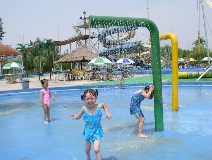 Hot Galvanized Kids Water Playground , 3 Years Old Water Park Equipment Column Spray